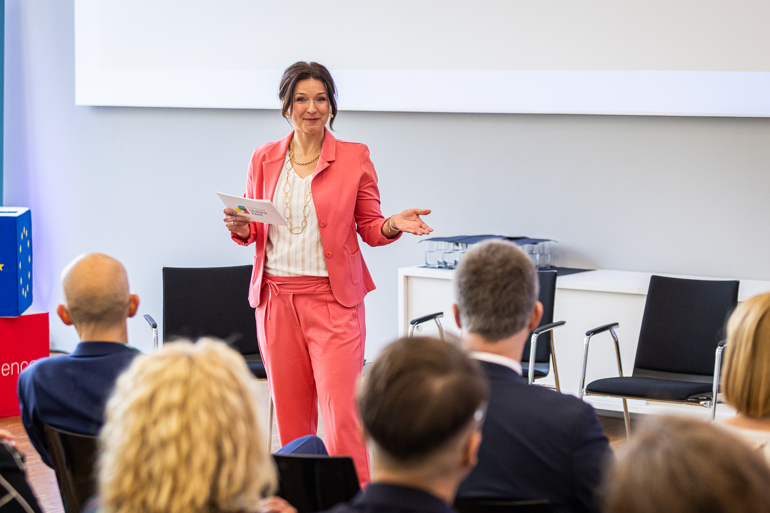 Moderator Tina Knop at the Potsdam International Forum 2026
