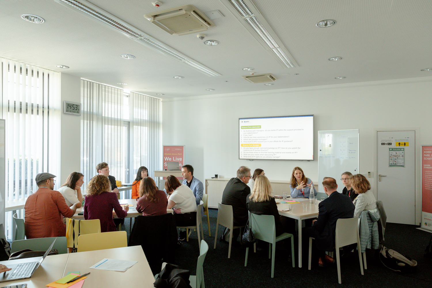 Group Work on the Future of Science Pars and Intellectual Property with Alessandro Corrado and Claire Duranton from EUIPO